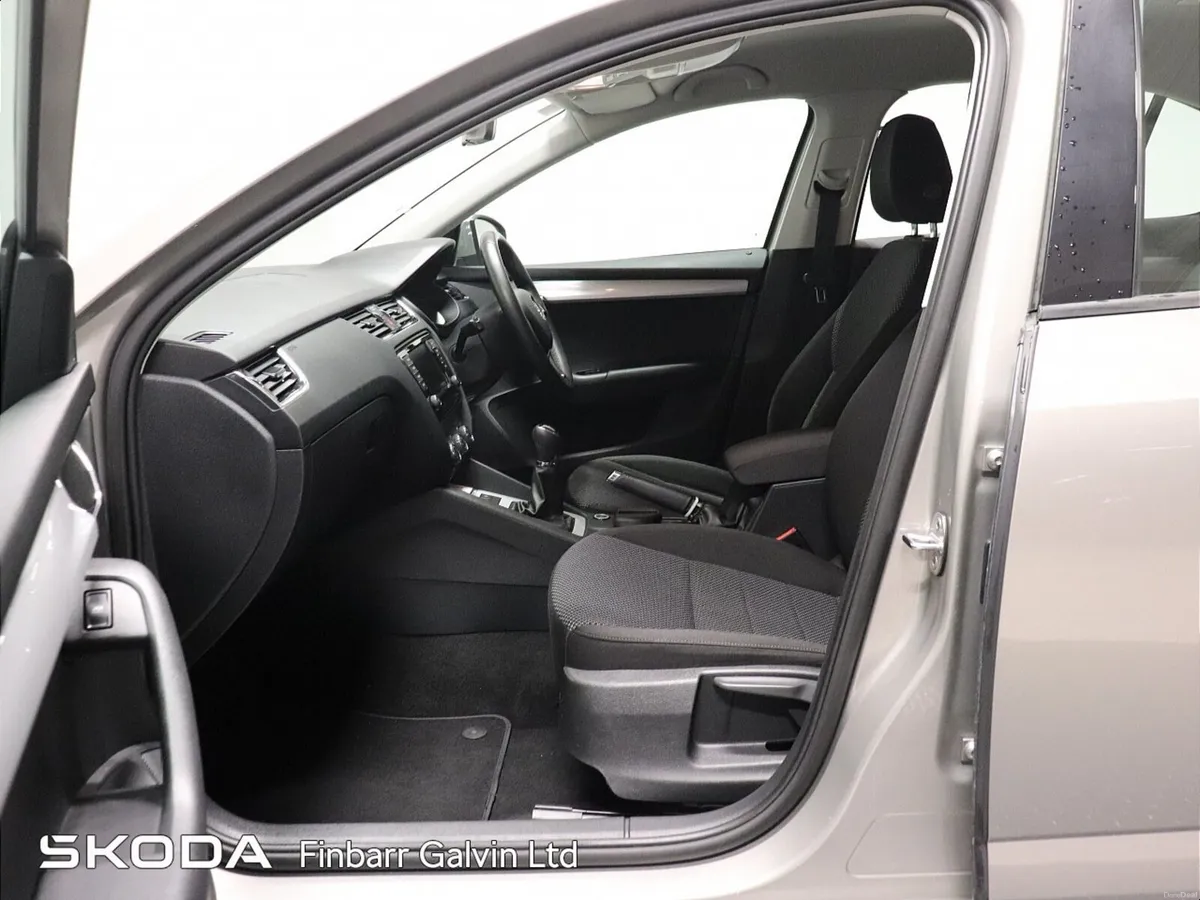 Skoda Octavia AMBITION 1.6TDI 90HP - Image 4