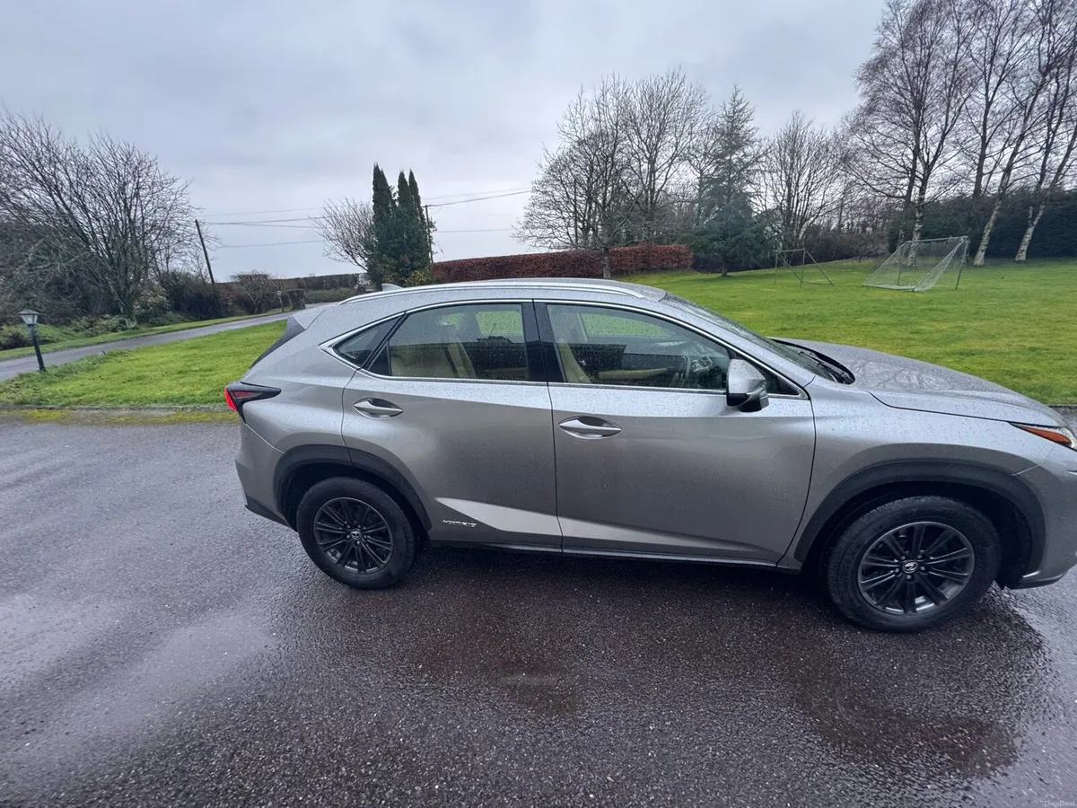 Lexus NX300H Design - Image 1