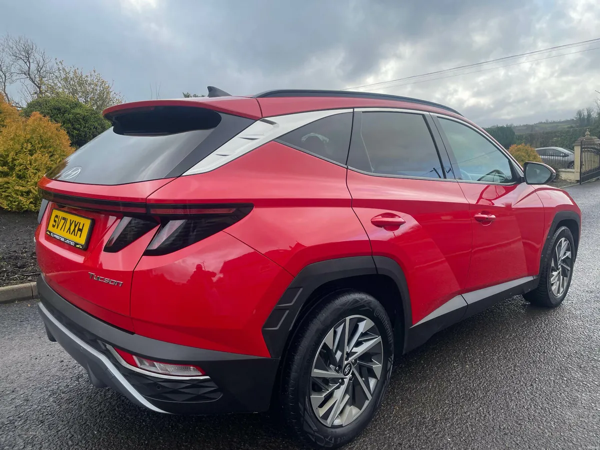Hyundai Tucson ESTATE - Image 3