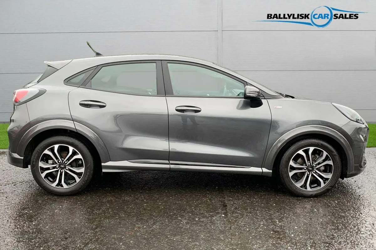 Ford Puma 1.0T 125PS ST-Line in Magnetic with 32K - Image 3