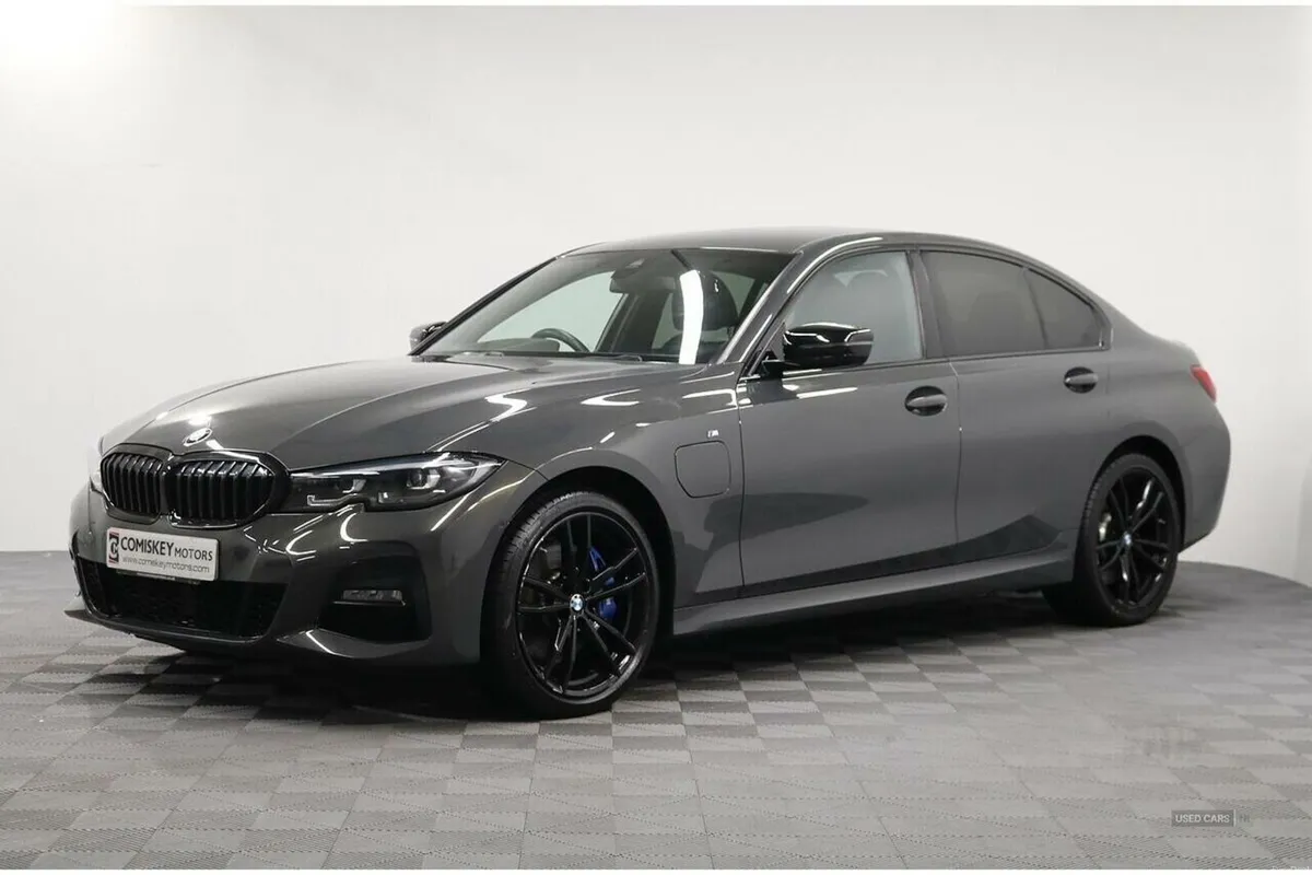 BMW 3-Series 330e M Sport Pro Edition - Image 4
