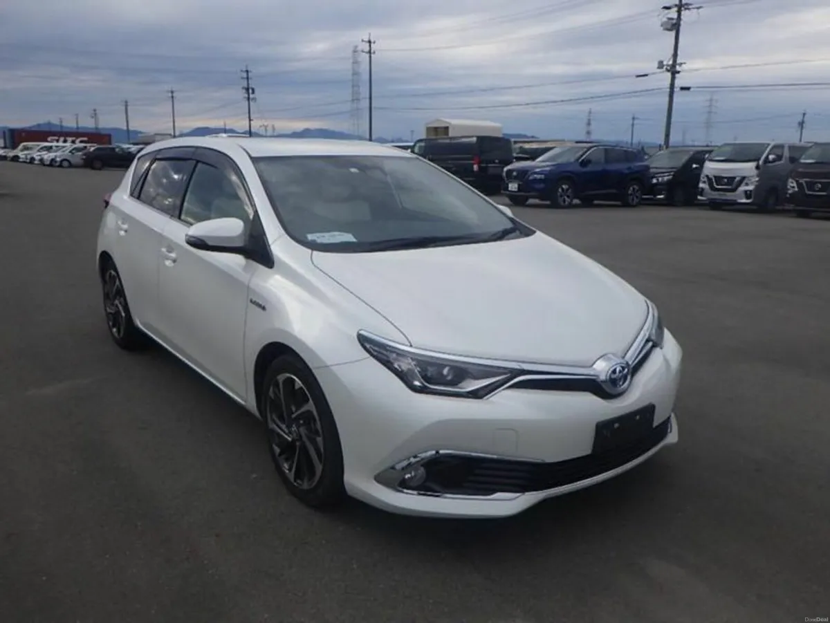 Toyota Auris 162 G-Package Leather - Image 2