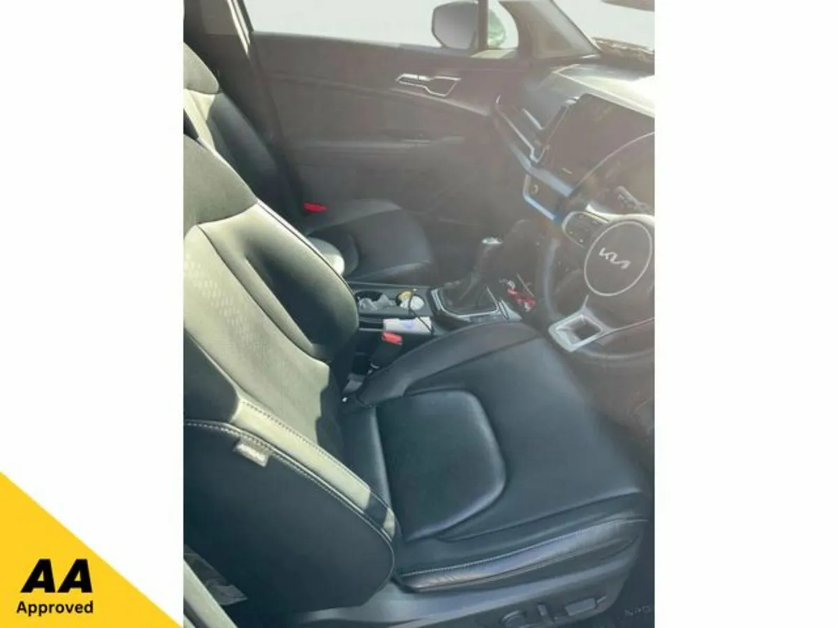 Kia Sportage K3 ** HUGE SPEC** 5DR - Image 2