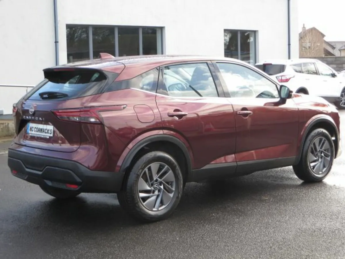 Nissan Qashqai DIG-T ACENTA PREMIUM - Image 3