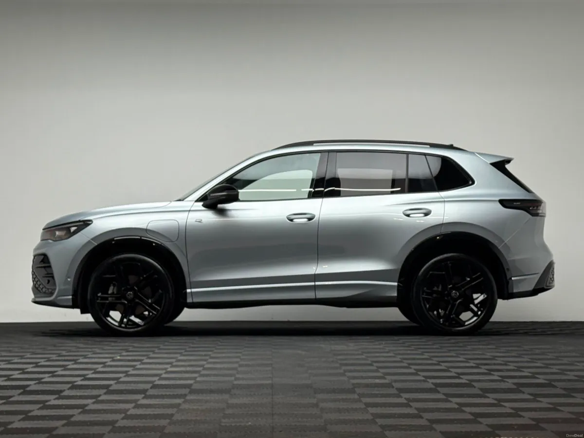 Volkswagen Tiguan R-LINE TSI DSG - Image 4