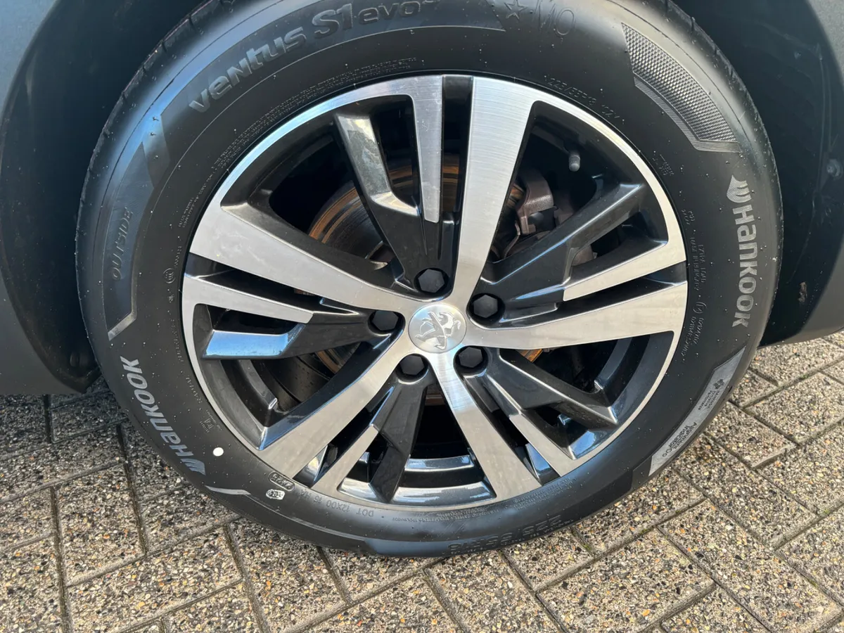 Peugeot 3008 2019 - Image 4