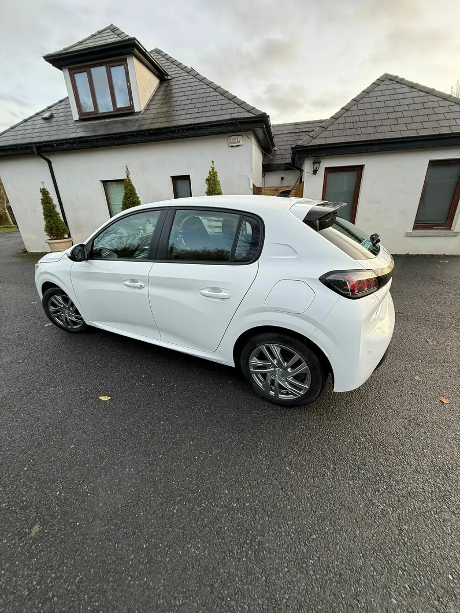 Peugeot 208 | 2020 | Only 26,444 km - Image 1