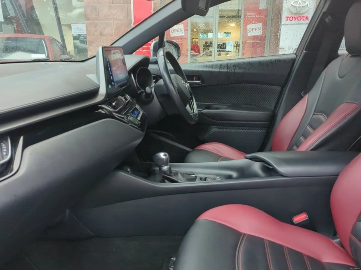 Toyota C-HR USED CAR SALE!! C-HR HYBRID LUNA - Image 6