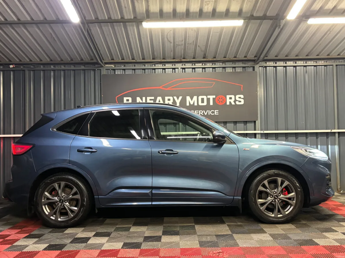 2020 202 Ford Kuga ST-Line Diesel Manual - Image 3