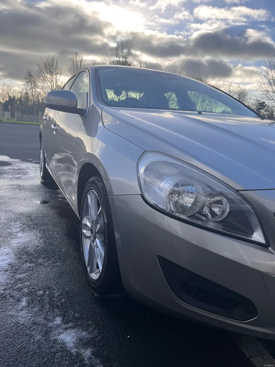 Volvo S60 2013 - Image 1