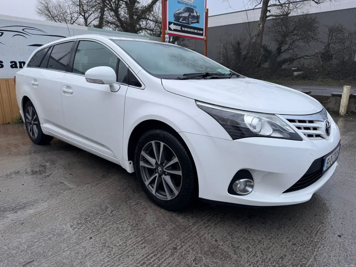 151 Toyota Avensis 2.0D Tourer Warranty - Image 3