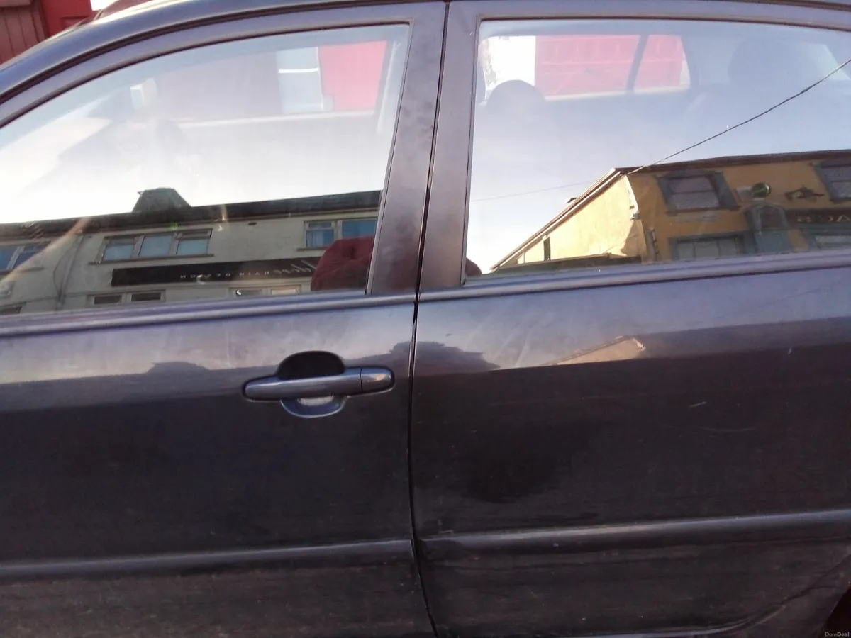 Toyota Corolla 2006 - Image 2