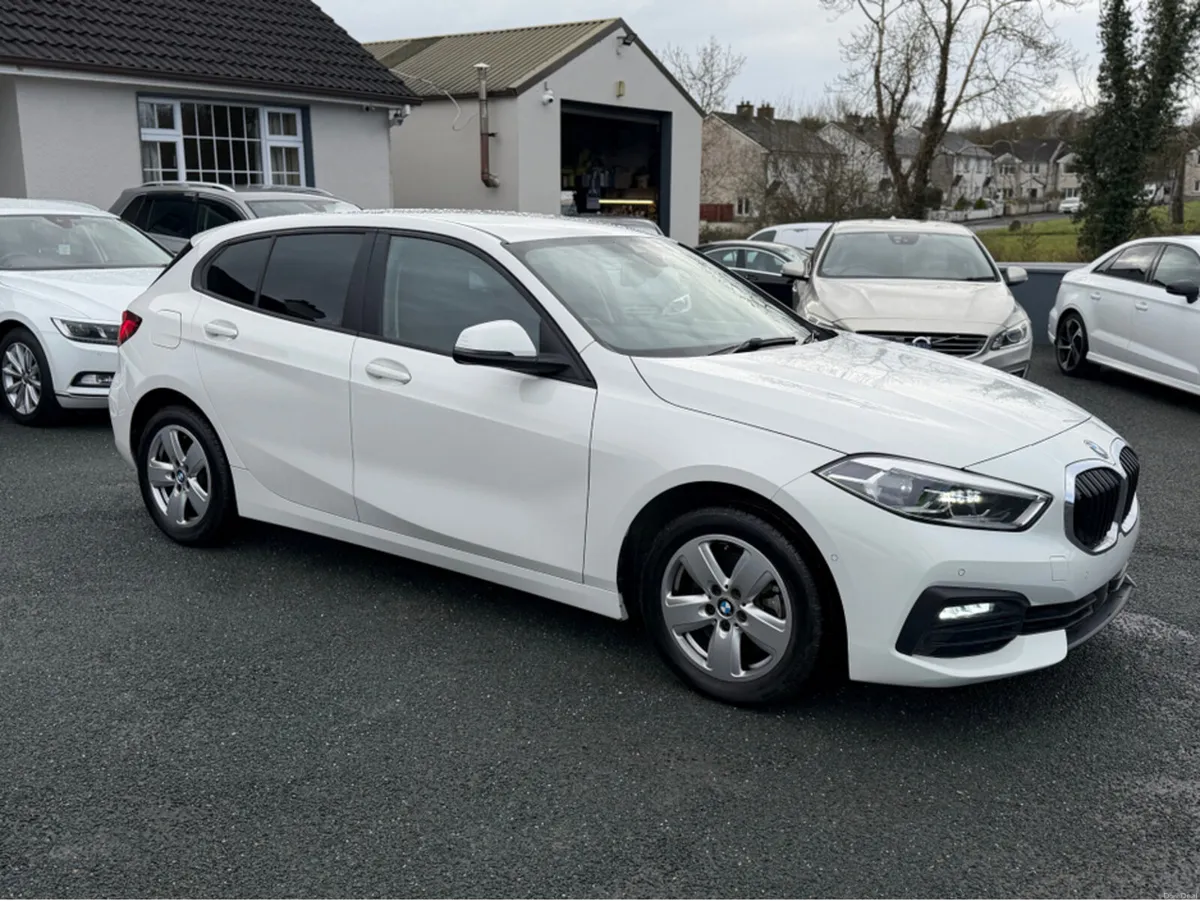 BMW 1-Series 118D 2.0 DIESEL SPORT AUTOMATIC // LE - Image 3