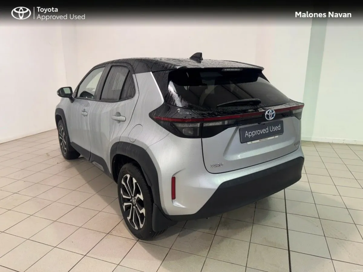 Toyota Yaris Cross CR CROSS LUNA SPORT 4DR AUTO - Image 2