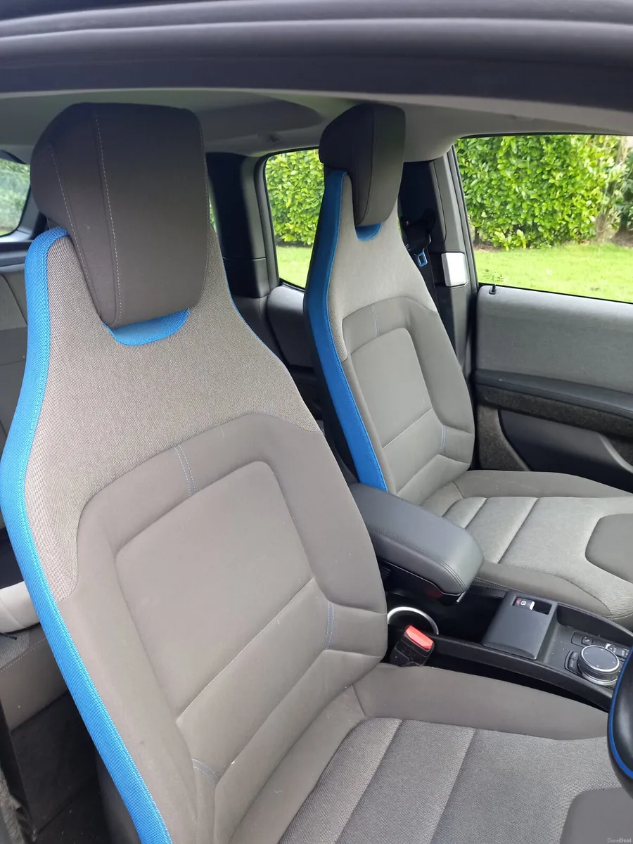 2018 BMW i3 Electric - Image 2
