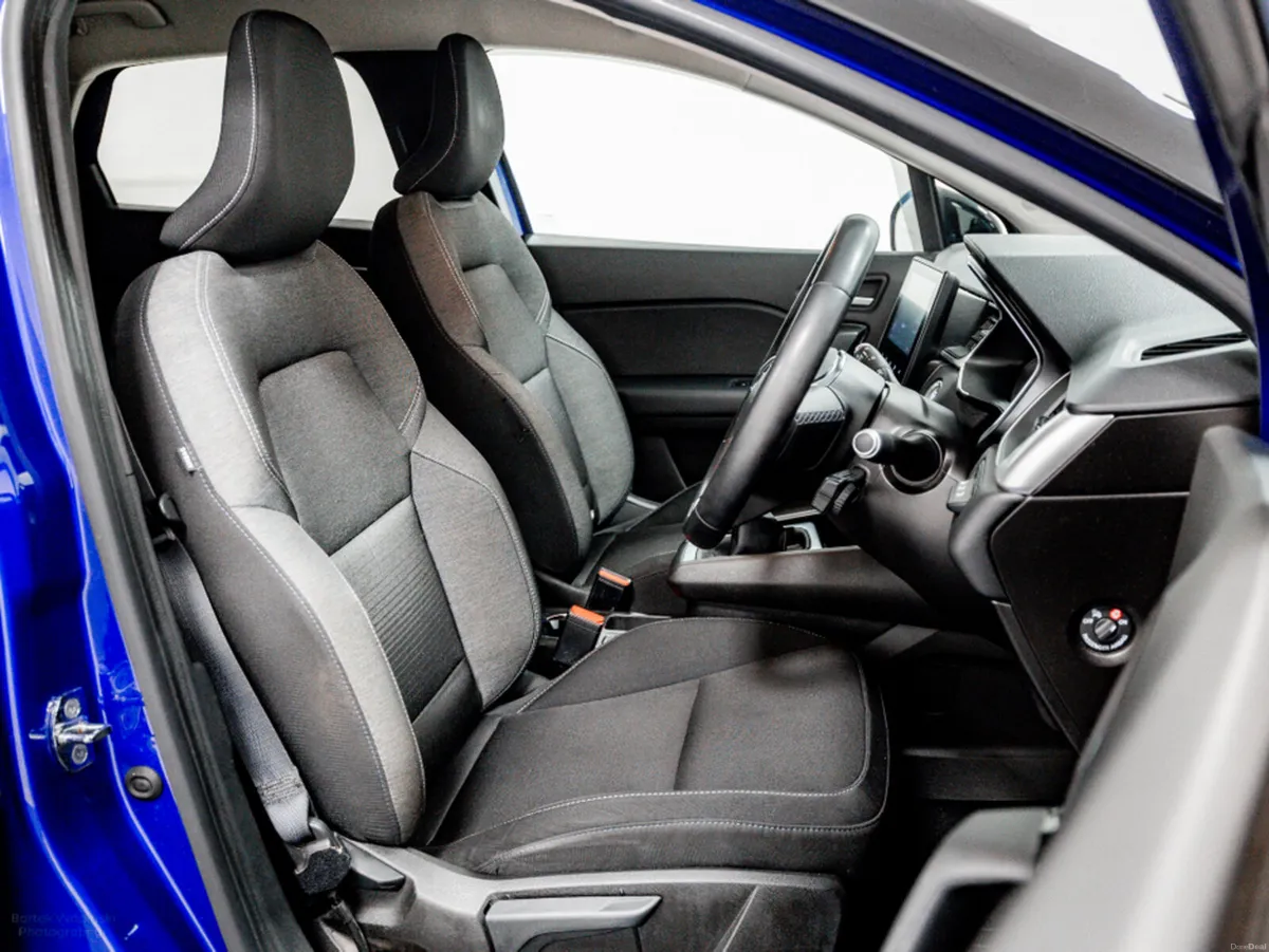 Renault Captur Iconic 1.5 Diesel 95HP - Image 3