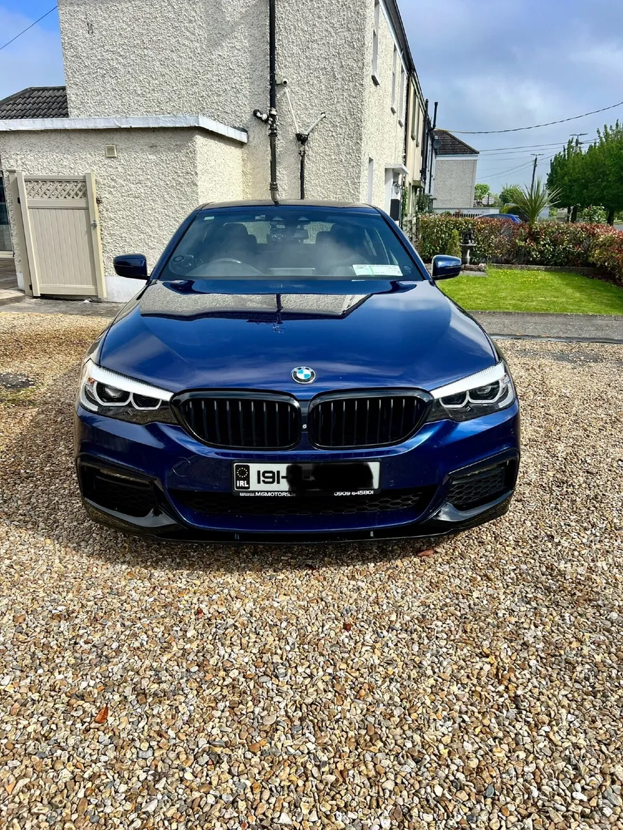 BMW 5-Series 2019 - Image 1
