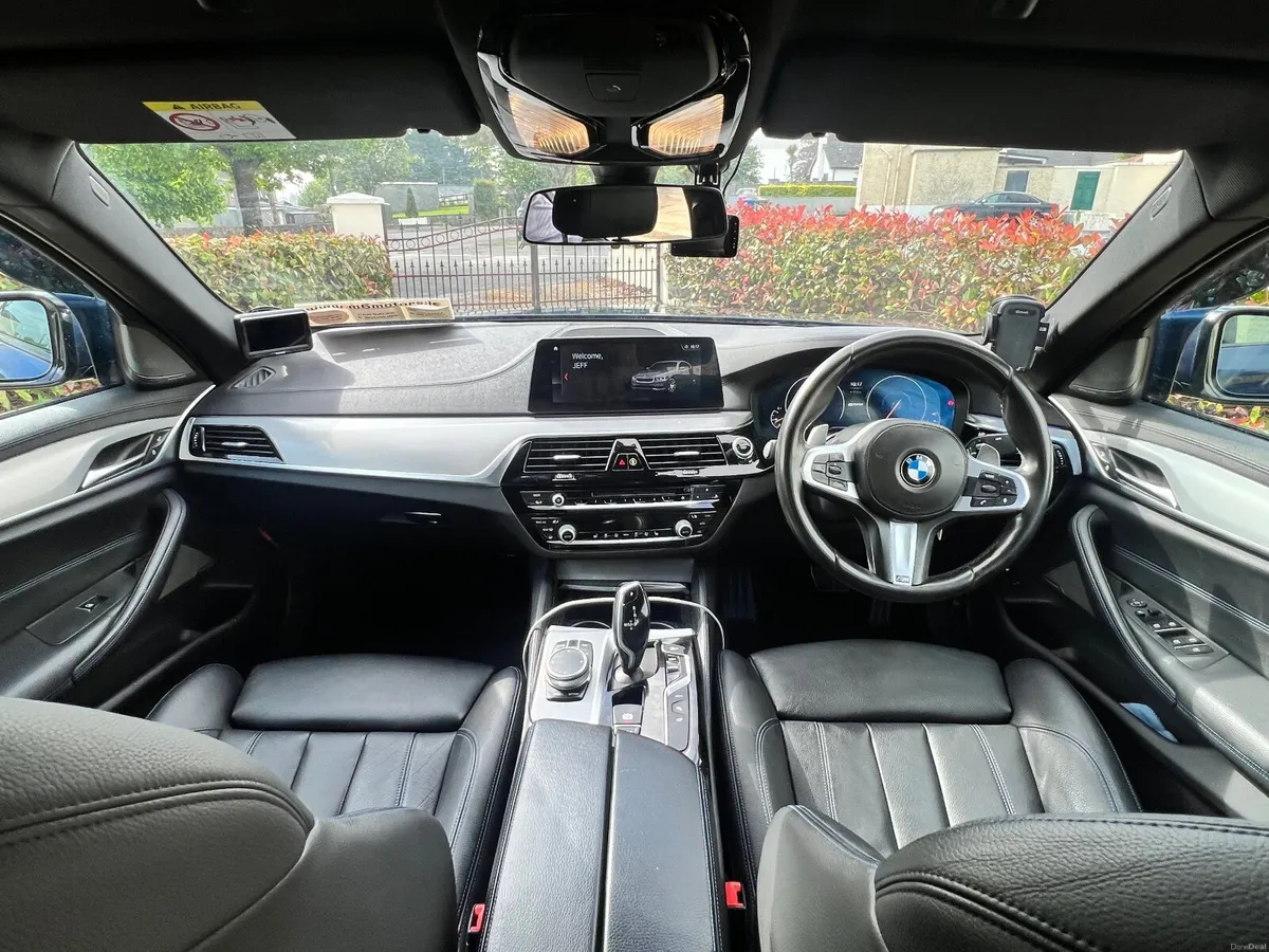 BMW 5-Series 2019 - Image 4