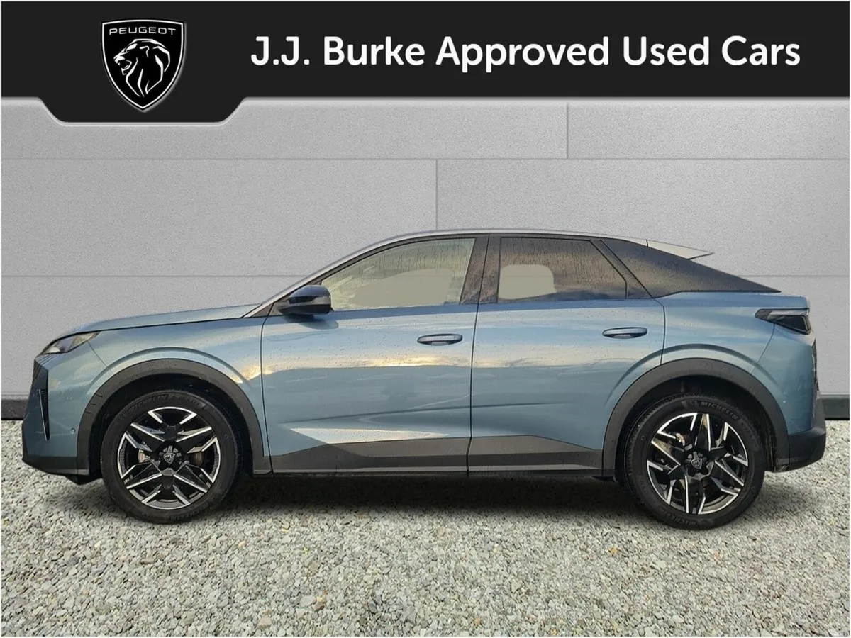 Peugeot 3008 1.2 MHEV PureTech 136bhp eDCS6 Allure - Image 3