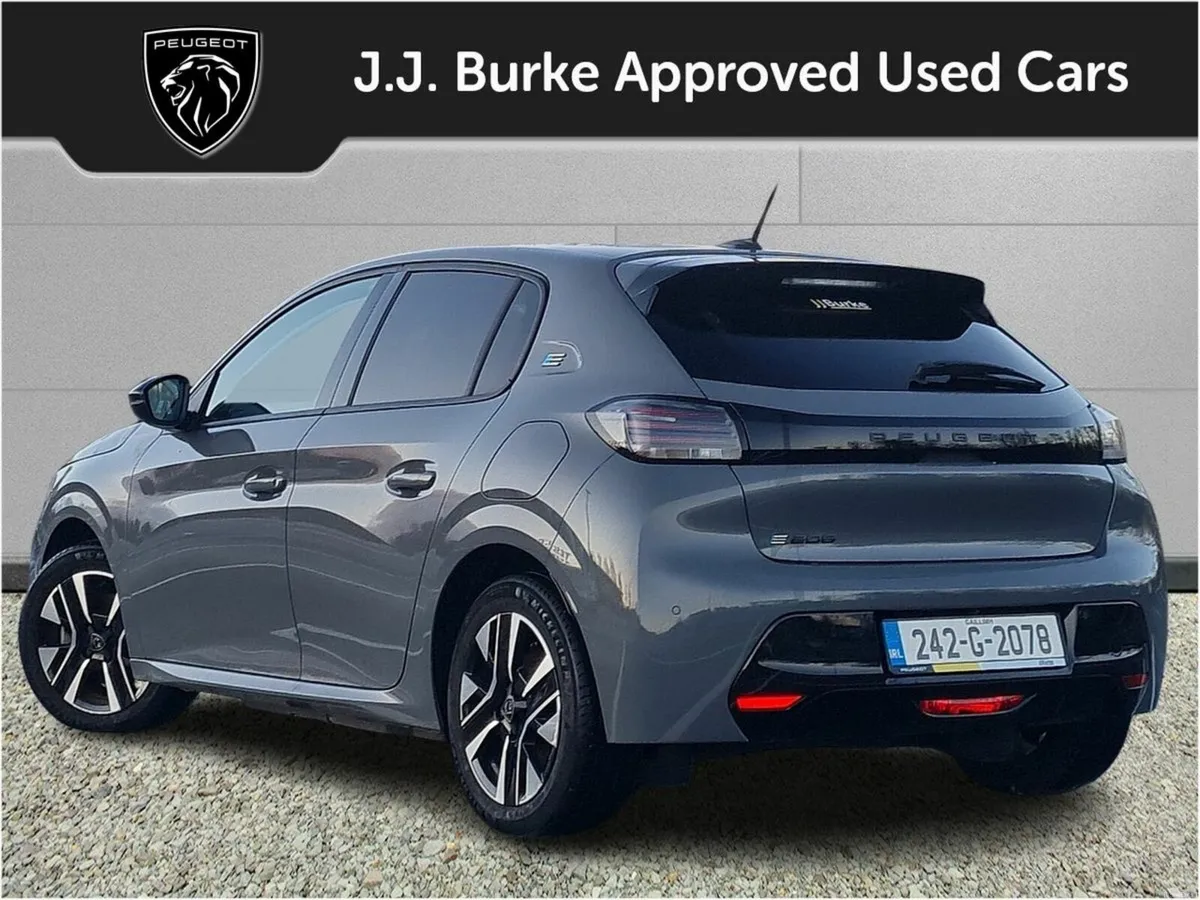 Peugeot 208 Electric 136bhp (50 kWh) Allure - Image 4