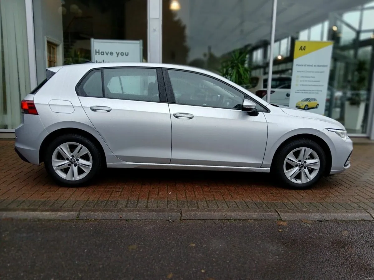 Volkswagen Golf 1.0 TSI 110HP Life, FSH, Silver Me - Image 3