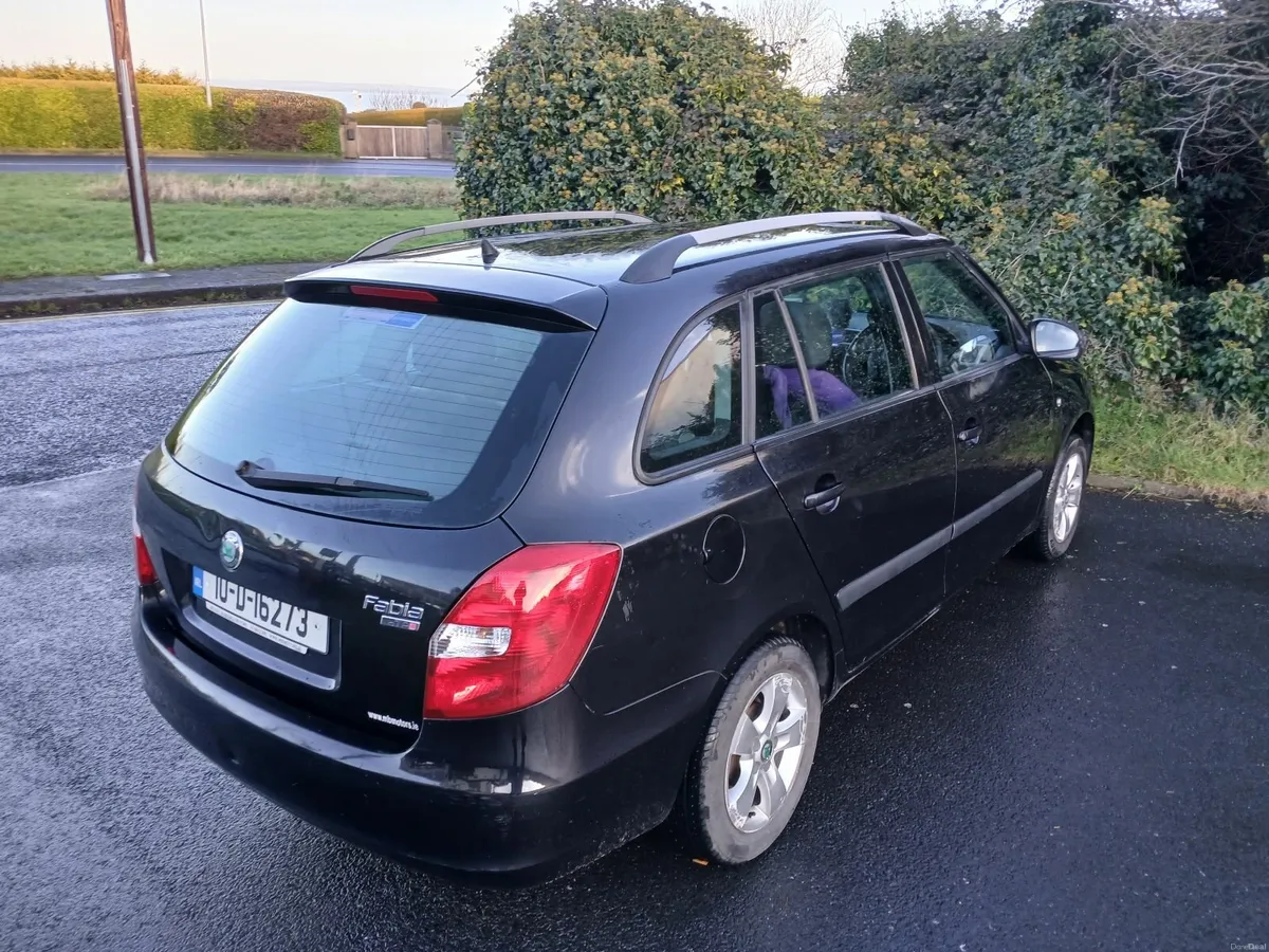 Skoda Fabia 2010 - Image 4