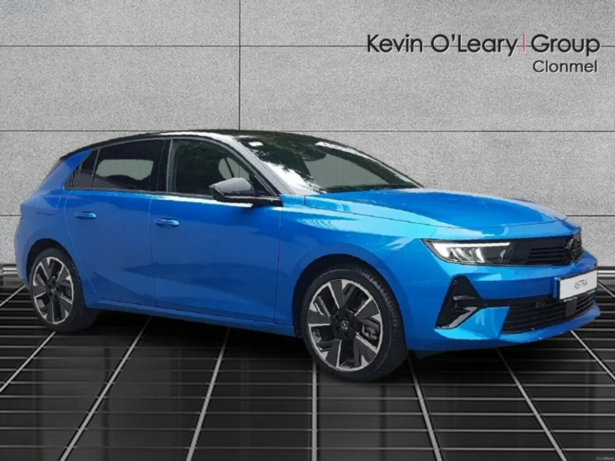 Opel Astra GS 54KWh EV 155PS - Image 1