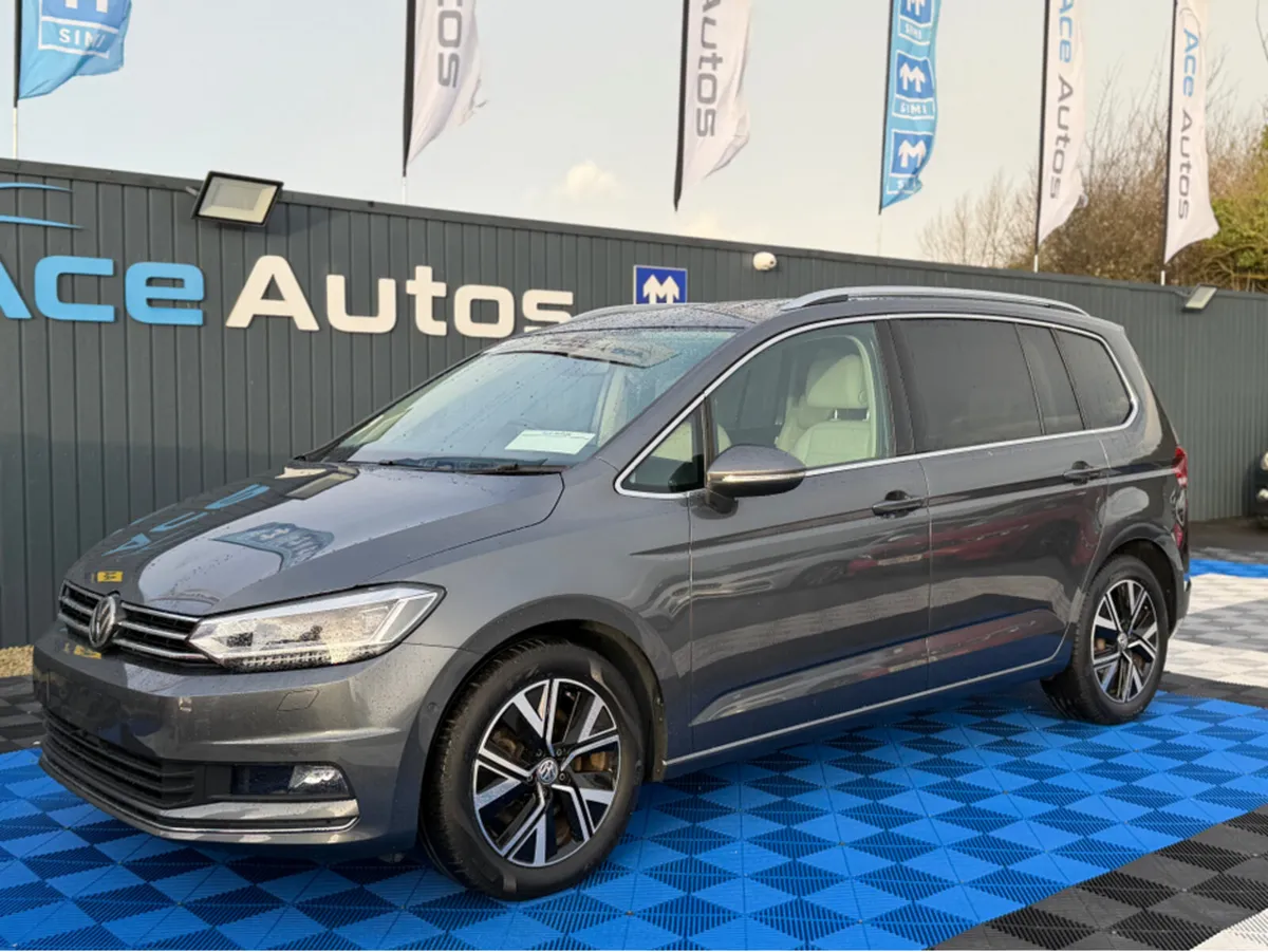 Volkswagen Touran HIGHLINE PREMIUM - 2.0L DIESEL - - Image 4