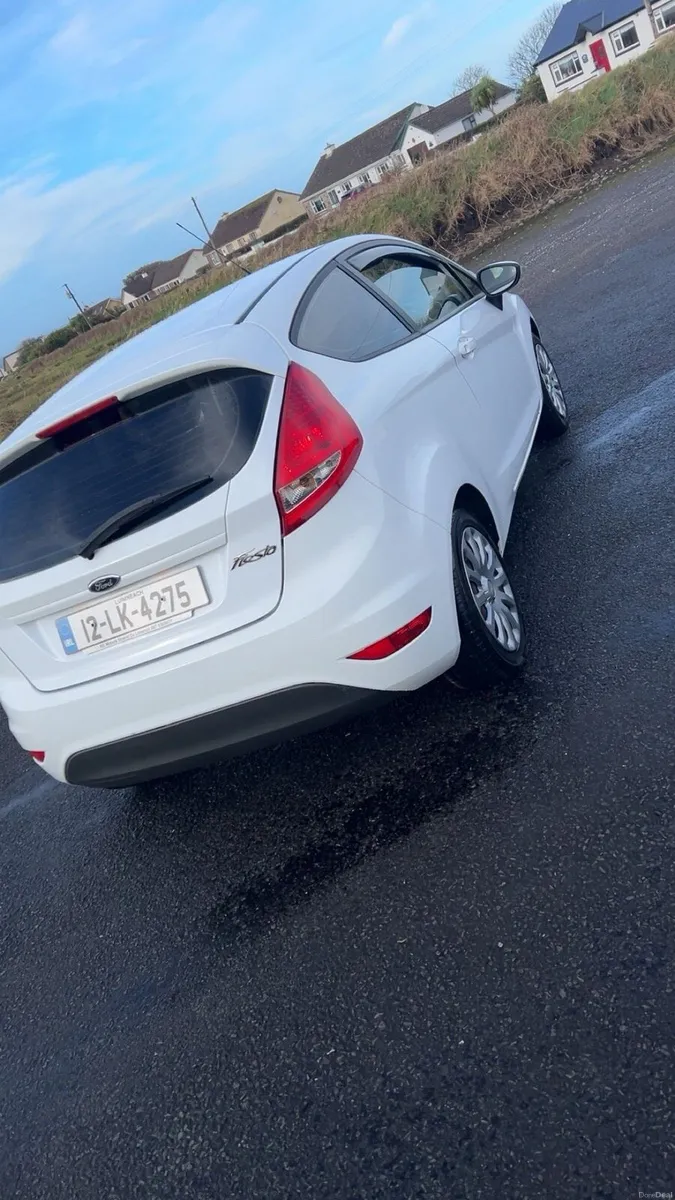 Ford fiesta - Image 4