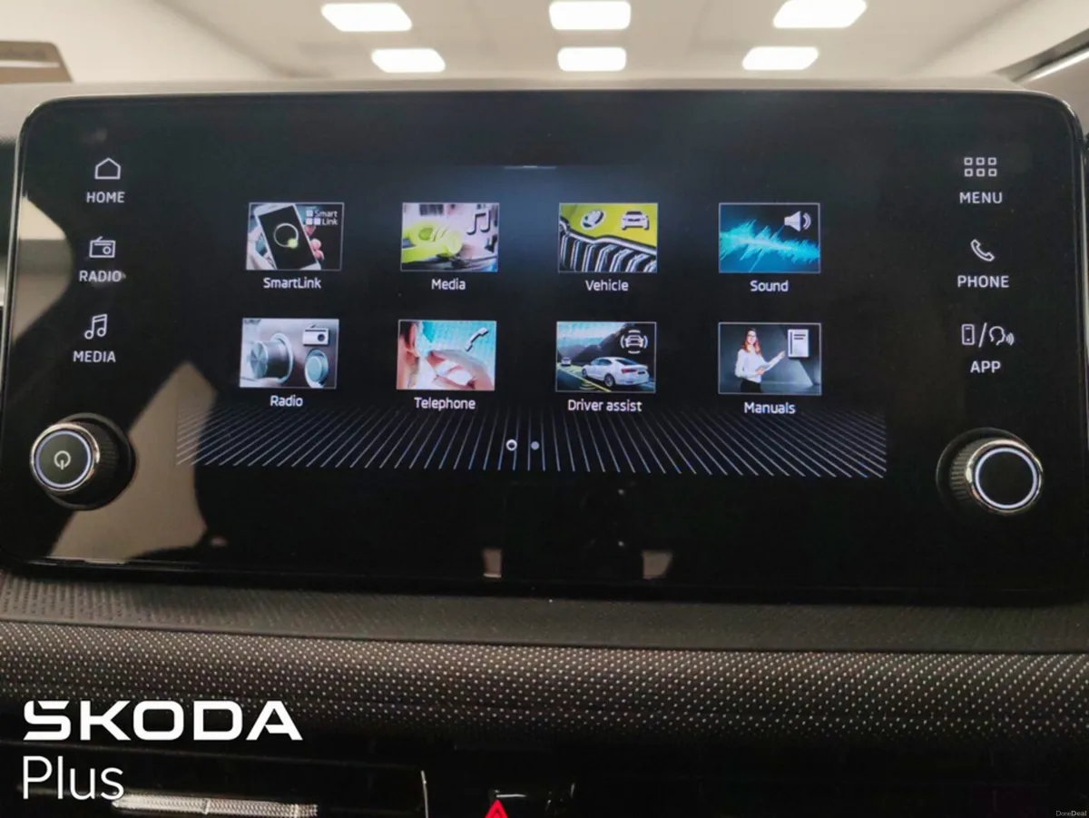 Skoda Fabia SEL 1.0 MPI 80HP 5DR - Image 4