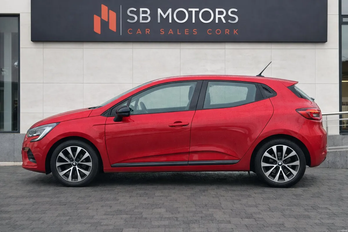 2023 RENAULT CLIO 1.0 EVOLUTION - Image 6