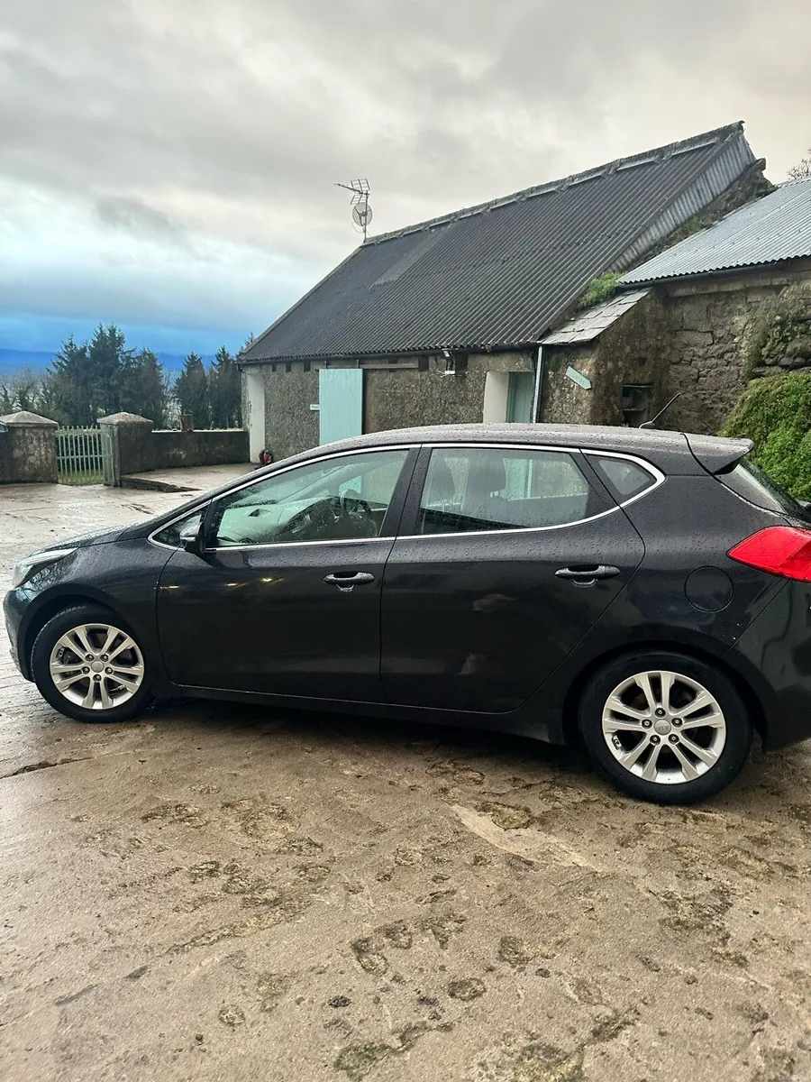 2015 Kia Ceed Diesel Black - Image 2