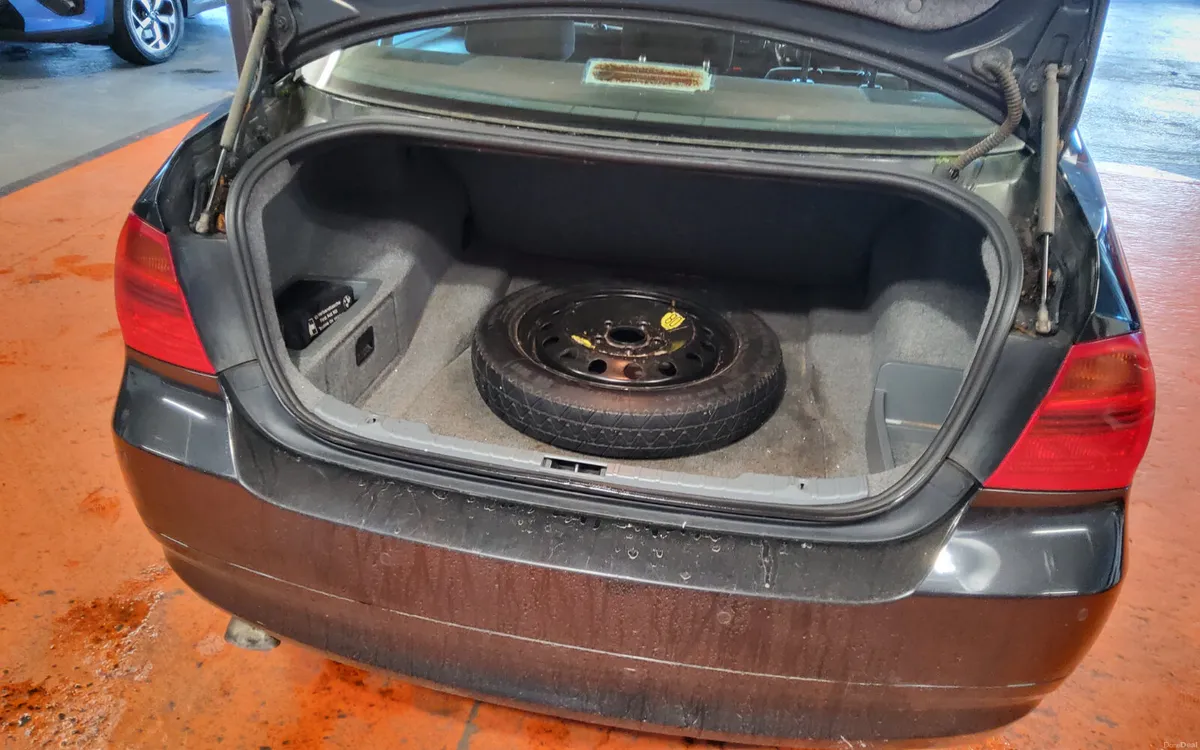 BMW 3-Series 2006 - Image 4