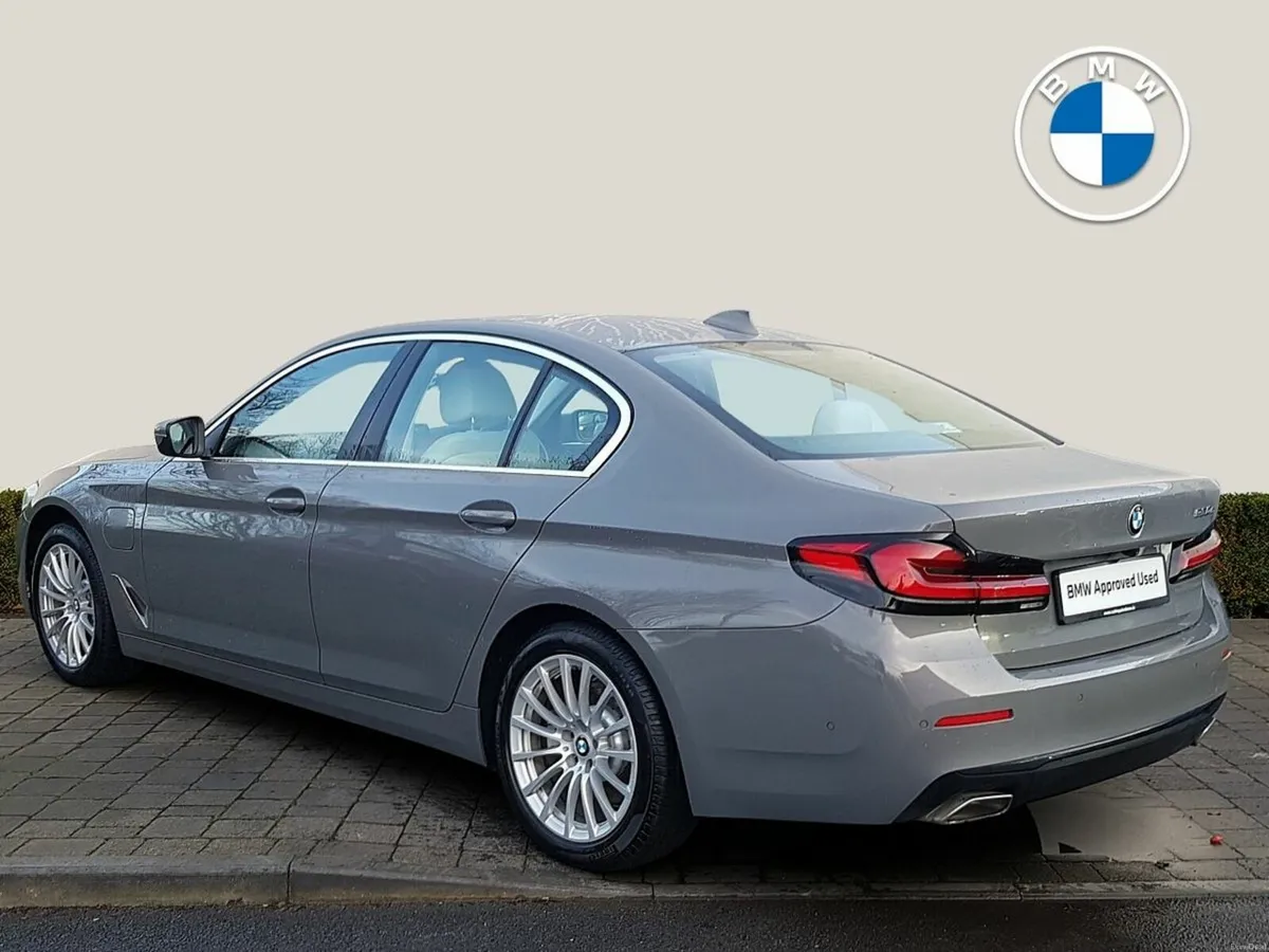 BMW 5-Series 530e SE - Image 2