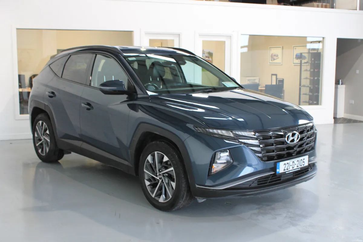 Hyundai Tucson 2022, Executive, Low  KMS - Image 4