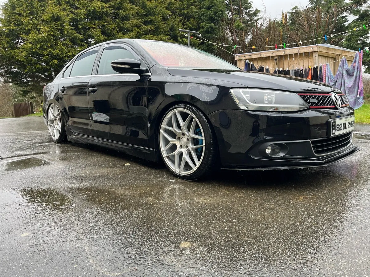 Volkswagen Jetta - Image 3