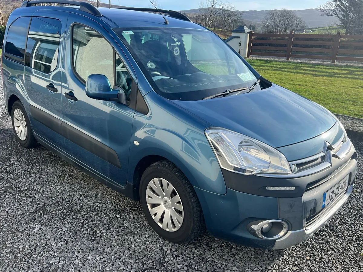 Wheelchair van for sale - Image 2