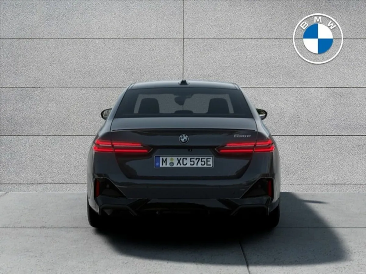 BMW 5-Series 530e M Sport Pro - Image 3