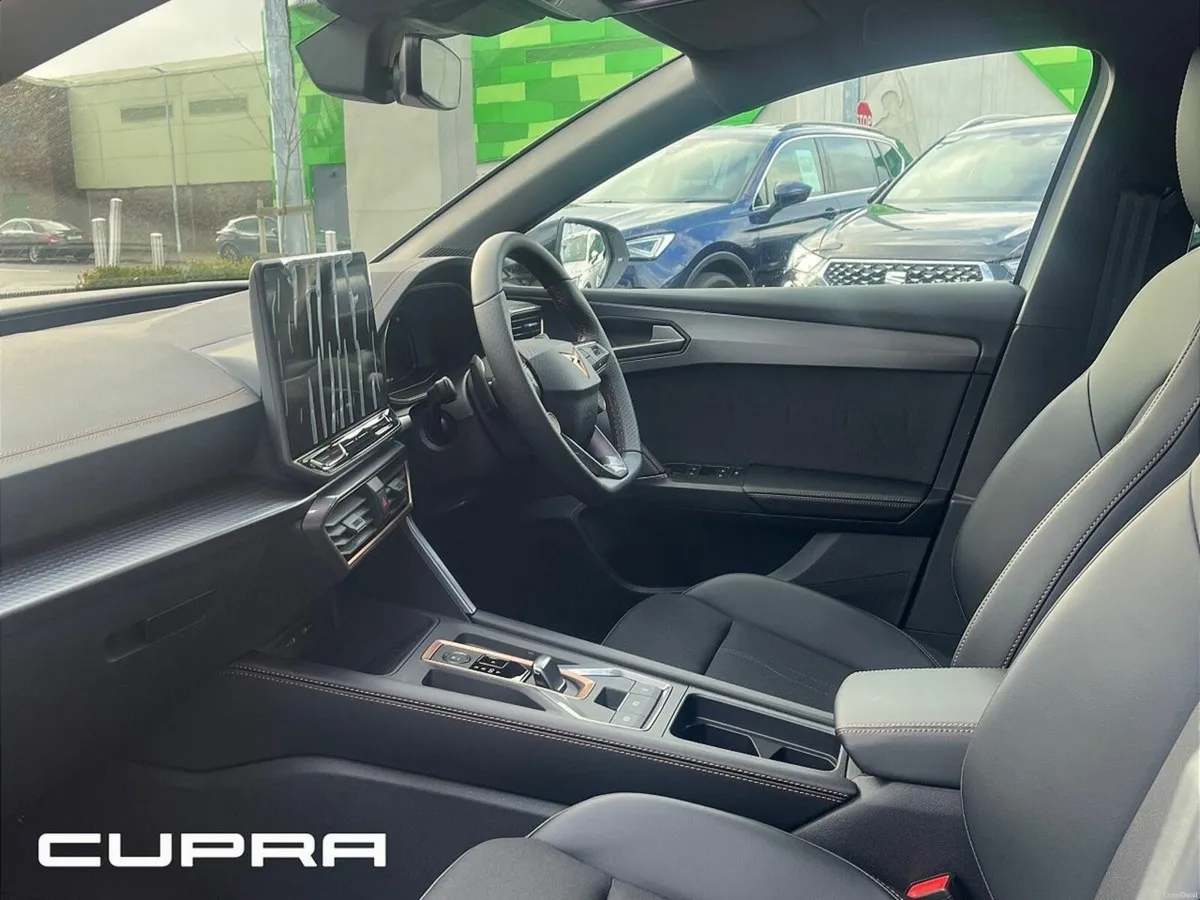 Cupra Leon DEMO V2 1.5 eTSI 150HP DSG - Image 3