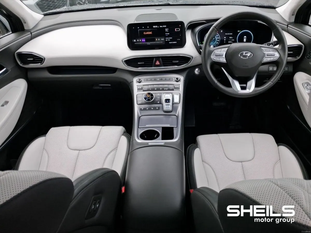 Hyundai Santa Fe 1.6 PHEV 4WD Premium Auto - Image 3