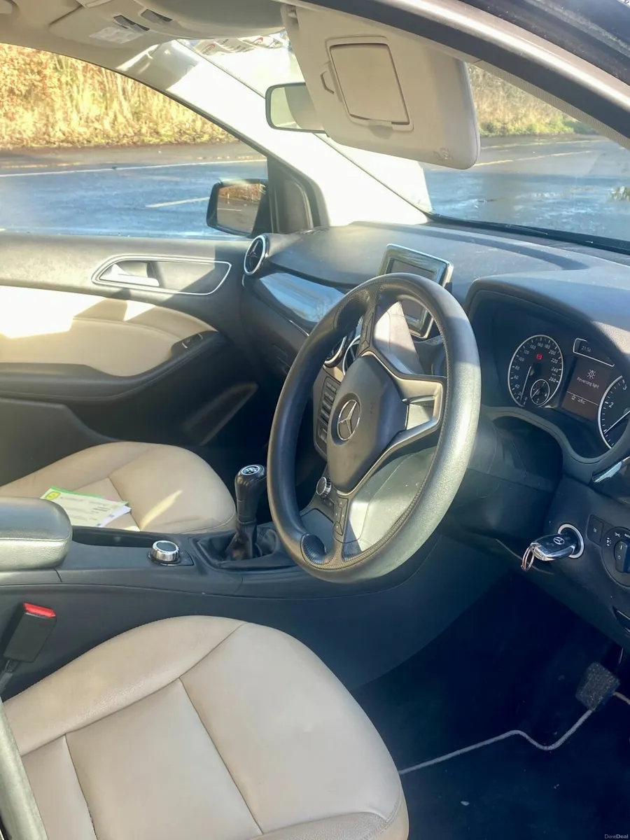 Mercedes-Benz B-Class 2012 - Image 3