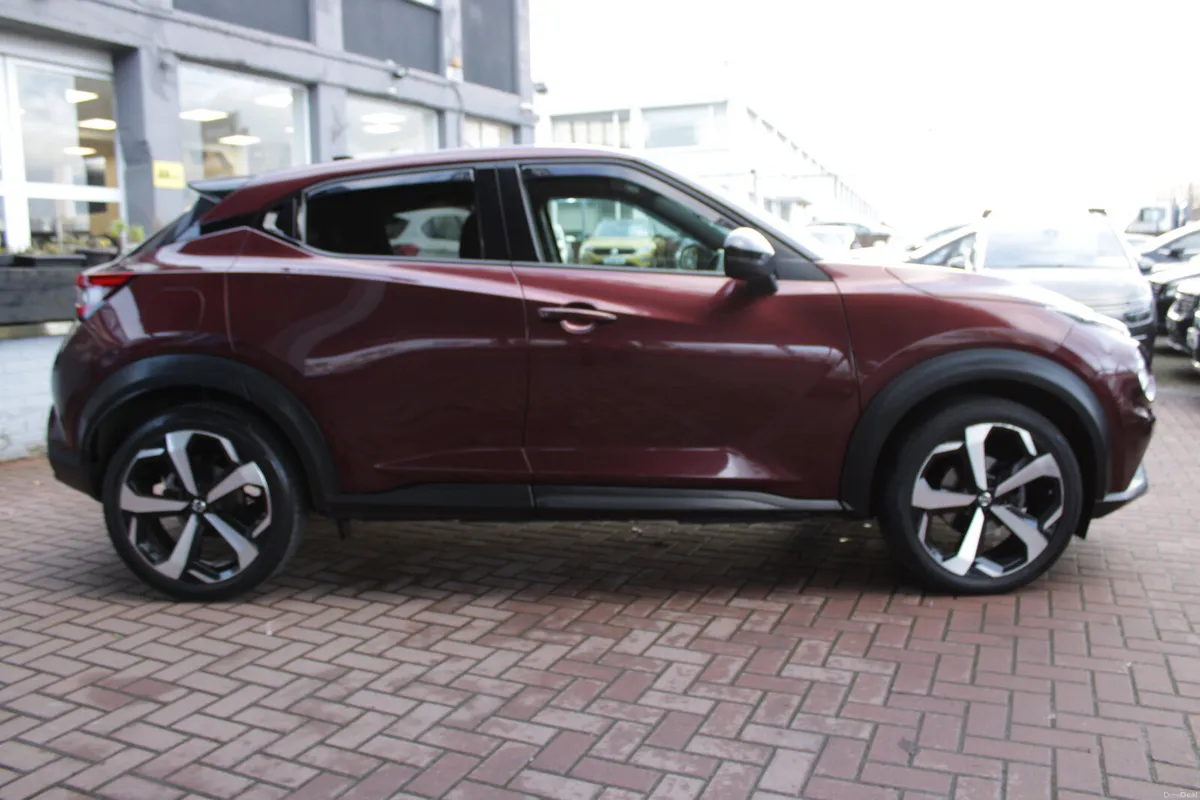 1.0 SVE EDITION DCT AUTOMATIC 5DR ESTATE 32,000KMS - Image 3