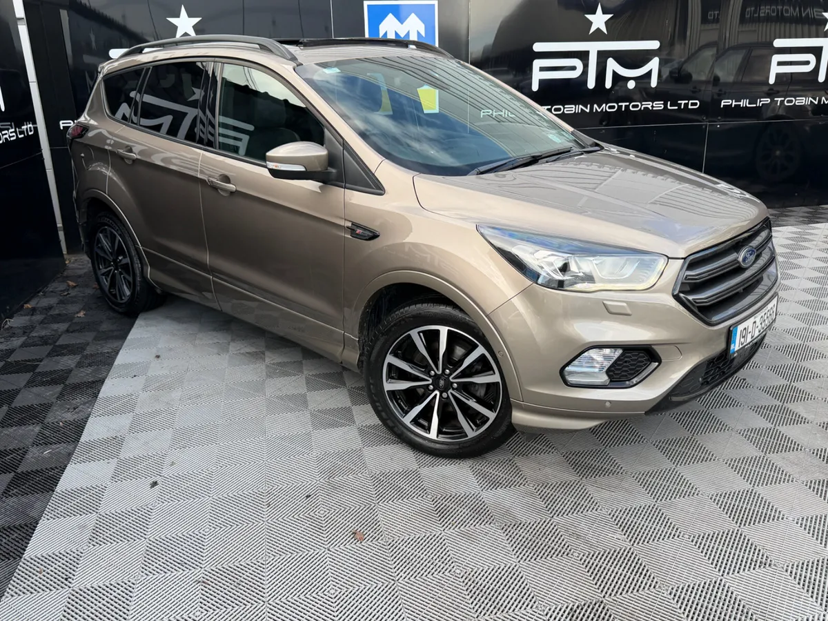 Ford Kuga ST Line Sunroof Top Spec - Image 3