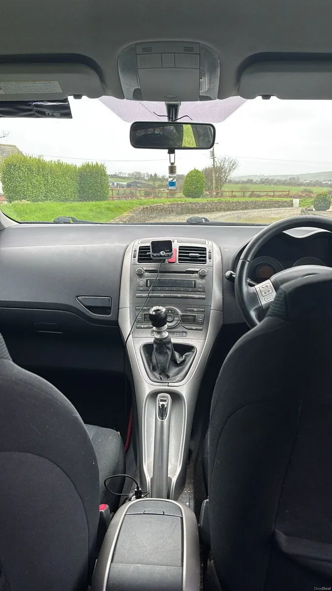 Toyota Auris 2L diesel - Image 3