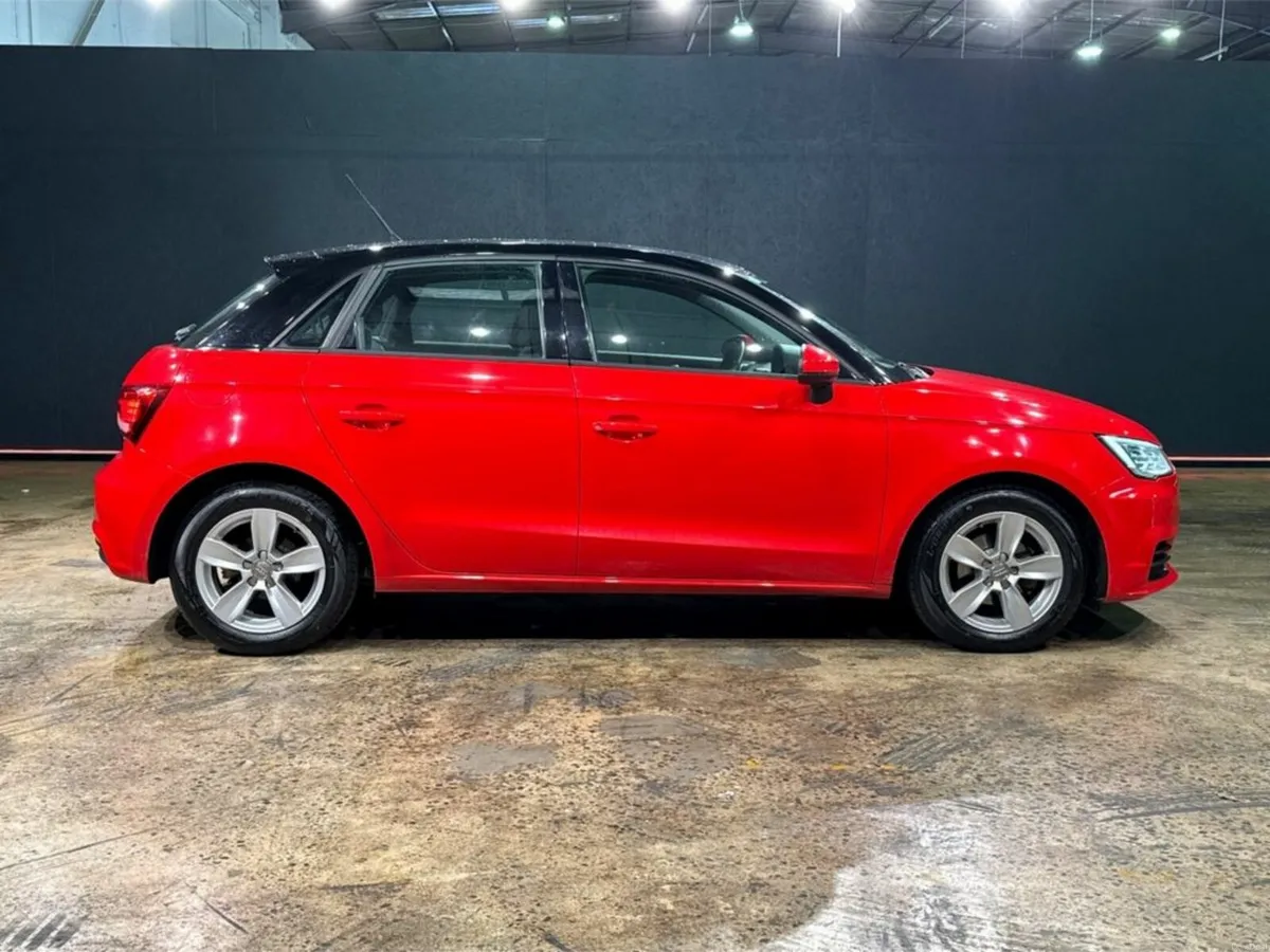Audi A1 AUTOMATIC 1.0L TFSI - RED/BLACK 2 TONE - F - Image 3