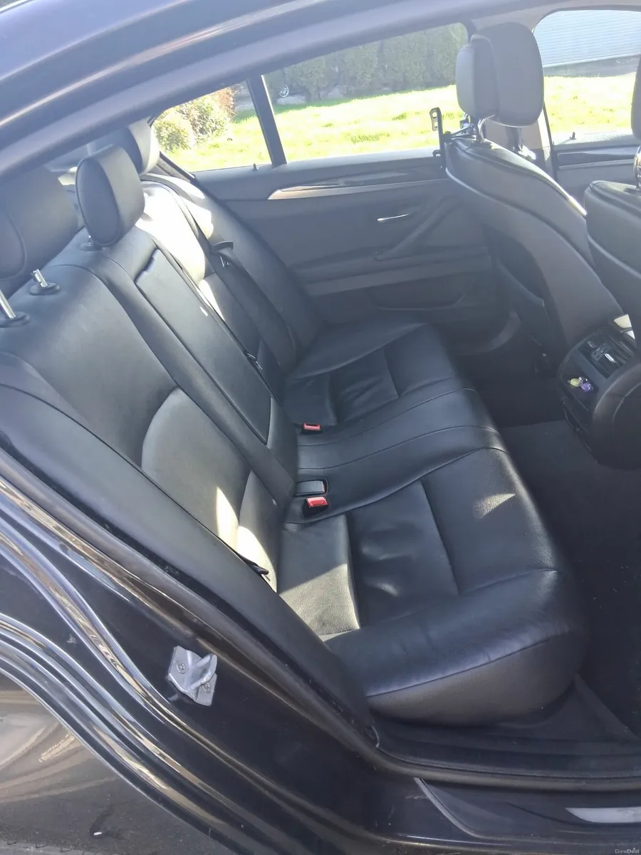 BMW 5-Series 2013 - Image 2