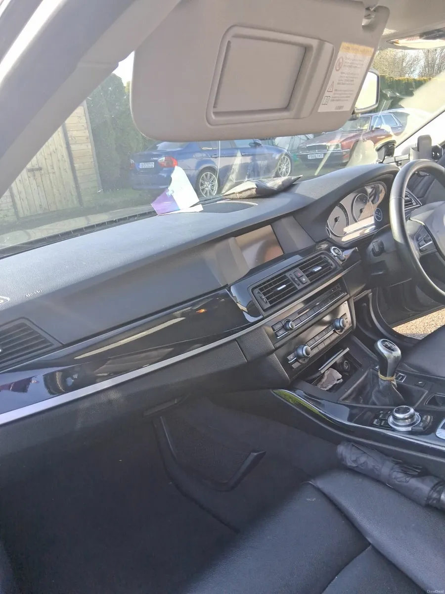 BMW 5-Series 2013 - Image 4