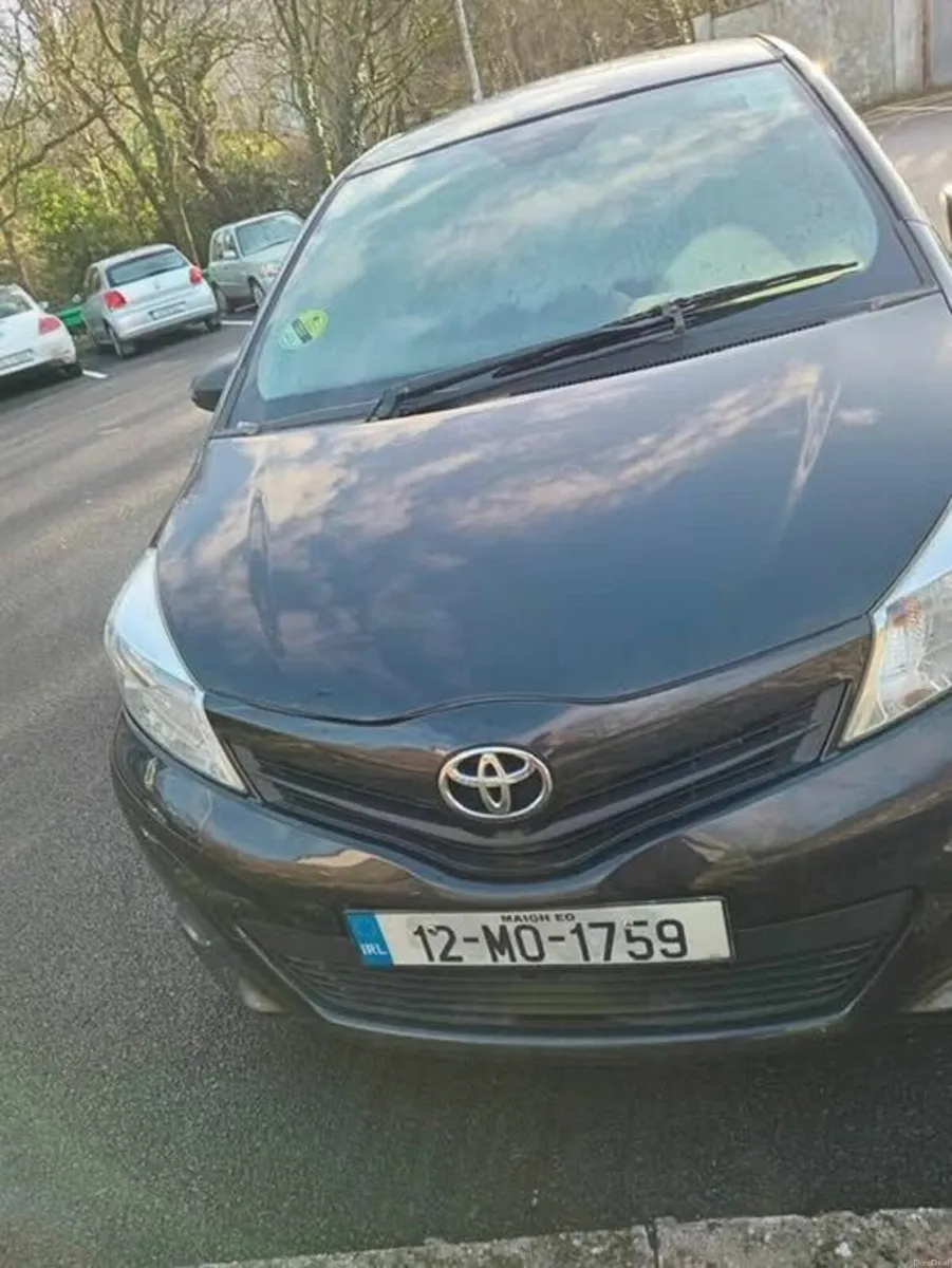 Toyota Yaris 2012 - Image 1