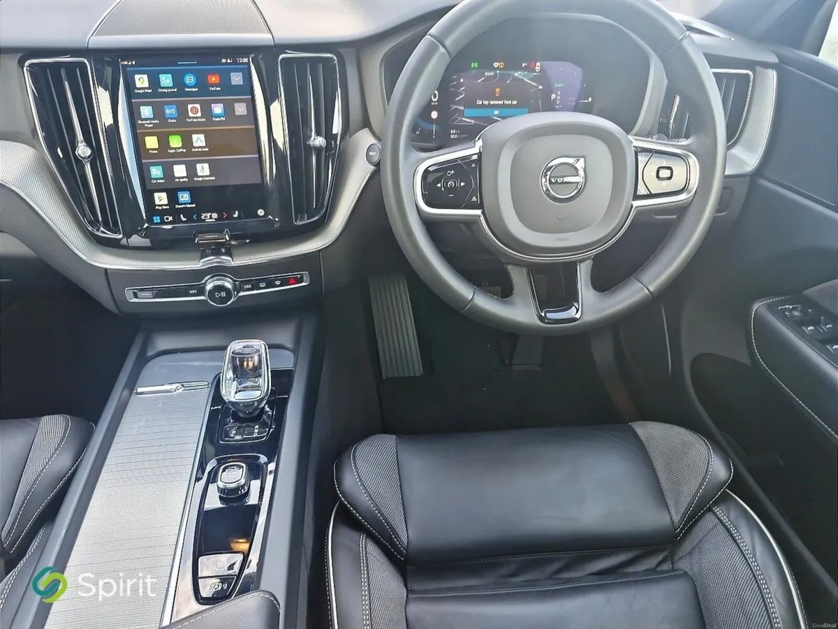 Volvo XC60 T6 "Plug In Hybrid" AWD, Plus (Dark The - Image 4