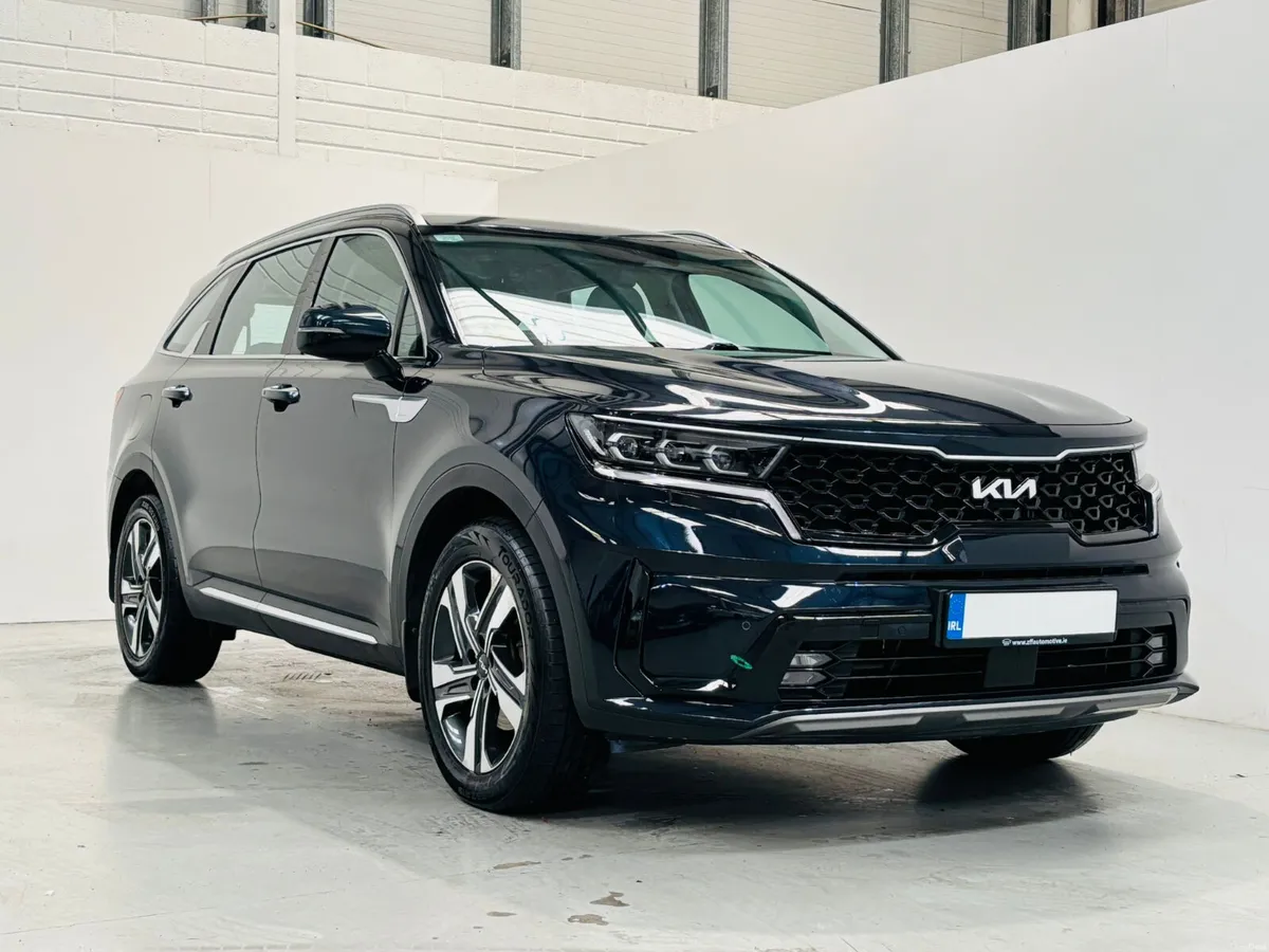 2022 Kia Sorento K3 AWD 7 Seat 1.6 PHEV - Image 1